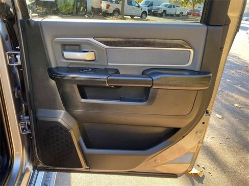 Used 2021 RAM 2500 Big Horn image 33