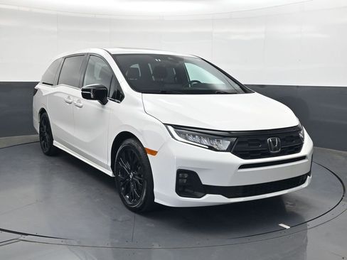 Used 2025 Honda Odyssey Sport-L image 2