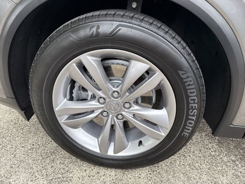 Used 2024 Acura MDX FWD image 11