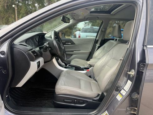 Used 2015 Honda Accord Touring image 7