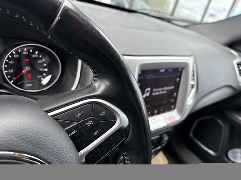 Used 2021 Jeep Compass Latitude AWD/4WD image 10