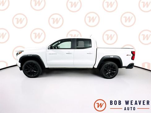 Used 2024 Chevrolet Colorado Z71 w/ Z71 Convenience Package 2 AWD/4WD image 4