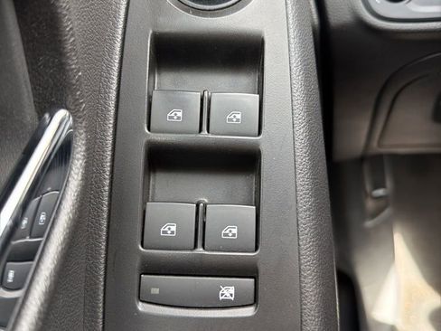 Used 2022 Chevrolet Trax LT w/ Driver Confidence Package image 6