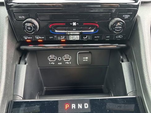 New 2025 Jeep Grand Cherokee L Laredo w/ Trailer Tow Package image 48