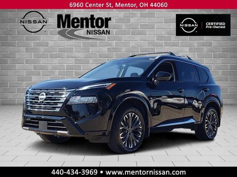 Certified 2025 Nissan Rogue Platinum w/ Platinum Premium Package image 3