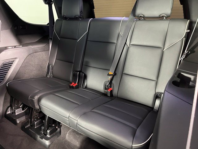 Used 2023 Cadillac Escalade Sport w/ LPO, ONYX Package AWD/4WD image 38