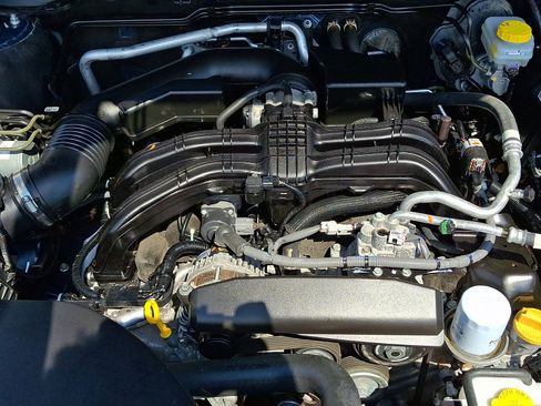 Used 2024 Subaru Outback Premium AWD/4WD image 27