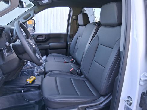 New 2025 GMC Sierra 3500 Pro w/ Convenience Package image 28