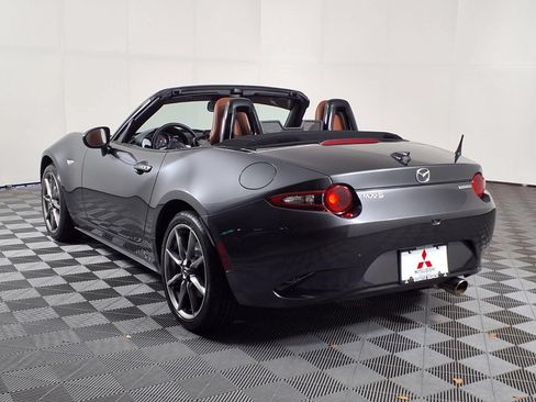 Used 2023 MAZDA MX-5 Miata Grand Touring RWD image 5