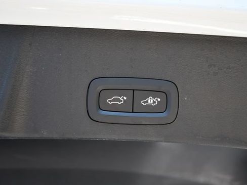 Used 2023 Volvo XC40 Recharge Plus AWD/4WD image 25