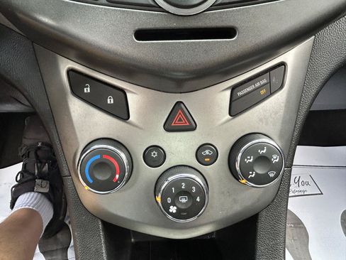 Used 2014 Chevrolet Sonic LT FWD image 23
