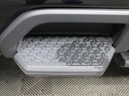 Used 2024 GMC Sierra 2500 Denali w/ Technology Package image 40