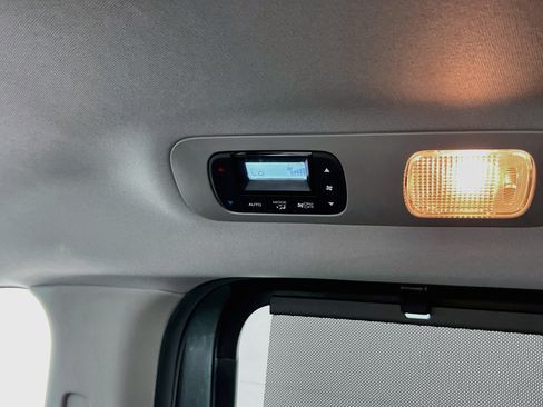 Used 2023 Honda Odyssey Touring image 27