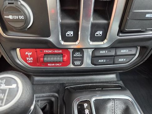 Certified 2024 Jeep Wrangler Rubicon AWD/4WD image 26