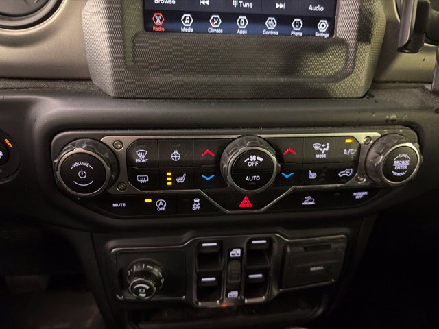 Used 2021 Jeep Gladiator Sport AWD/4WD image 25