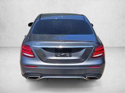 Used 2018 Mercedes-Benz E 300 image 6