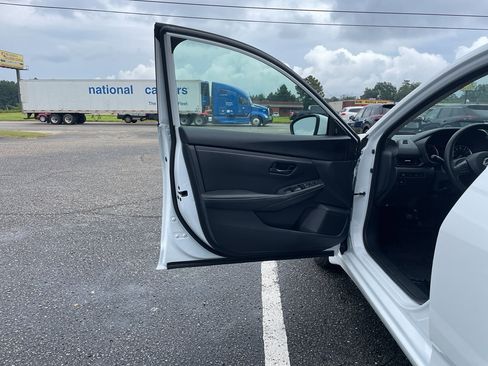 New 2025 Nissan Sentra S image 8