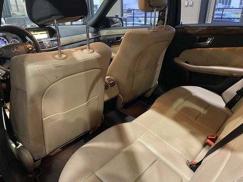 Used 2011 Mercedes-Benz E 350 Sedan image 5