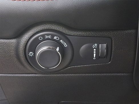 Used 2025 Dodge Durango GT w/ Blacktop Package image 28