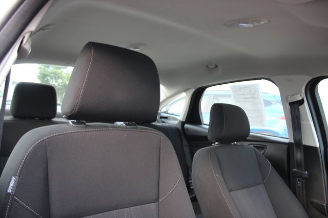 Used 2018 Ford Focus SE FWD image 27