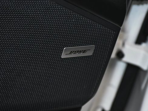 Used 2022 Porsche Cayenne Coupe image 11