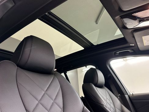 Used 2023 BMW X5 xDrive45e w/ Executive Package AWD/4WD image 25