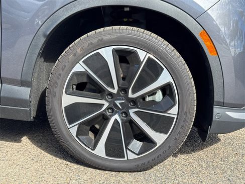 New 2025 VinFast VF 8 Plus image 7