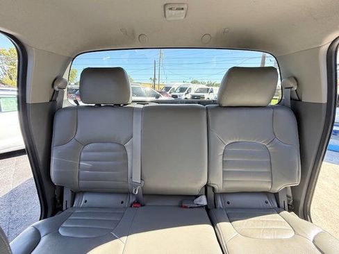 Used 2008 Nissan Frontier LE image 12