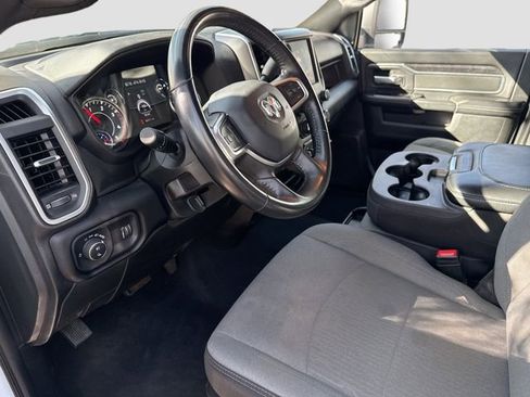 Used 2024 RAM 3500 Big Horn image 27