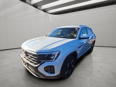 Used 2024 Volkswagen Atlas Cross Sport SE