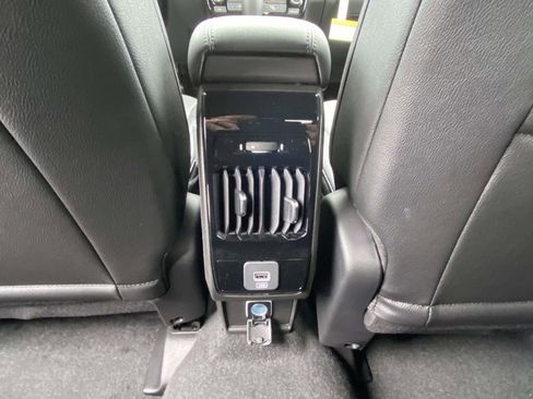 New 2026 Jeep Compass Latitude image 11