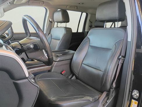 Used 2016 GMC Yukon XL SLE w/ Convenience Package image 24