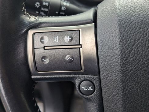 Used 2017 Lexus GX 460 Premium w/ Premium Package image 15