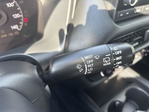 Used 2025 Honda HR-V LX image 29