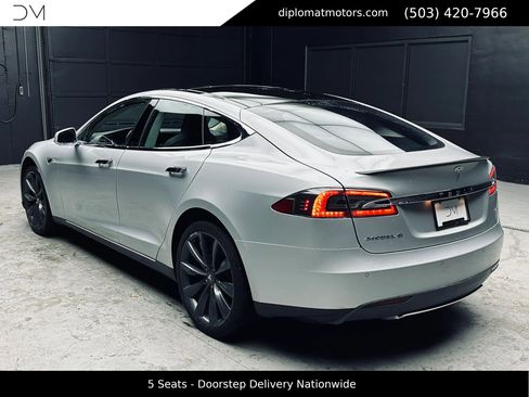 Used 2014 Tesla Model S RWD image 5