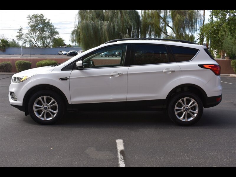 Used 2019 Ford Escape SEL FWD image 4