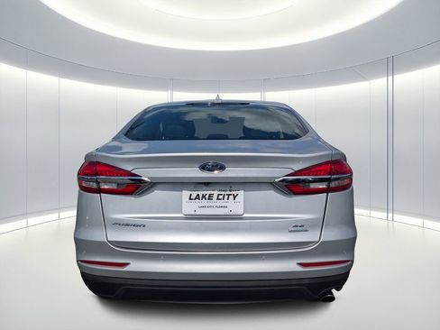 Used 2019 Ford Fusion SE image 5