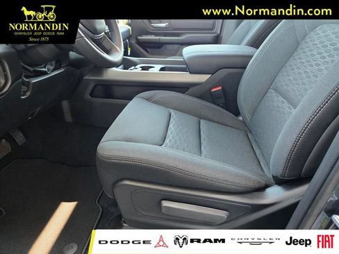 New 2026 RAM 1500 Express AWD/4WD image 6