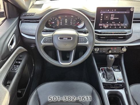 Used 2024 Jeep Compass Latitude AWD/4WD image 12