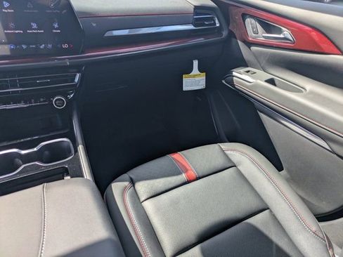 New 2026 Chevrolet Traverse RS w/ LPO, Floor Liner Package image 18