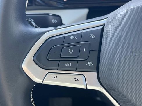 Certified 2025 Volkswagen Taos S image 7