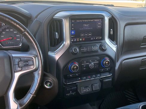 Used 2019 Chevrolet Silverado 1500 LTZ image 6