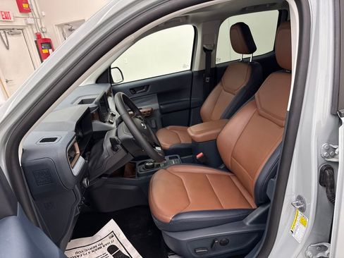 Used 2023 Ford Maverick Lariat w/ Lariat Luxury Package image 13