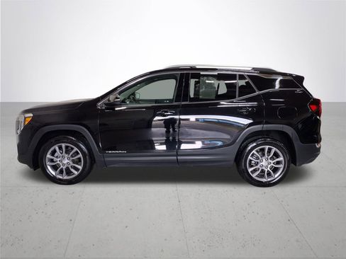 Used 2022 GMC Terrain SLT w/ Infotainment Package II AWD/4WD image 11