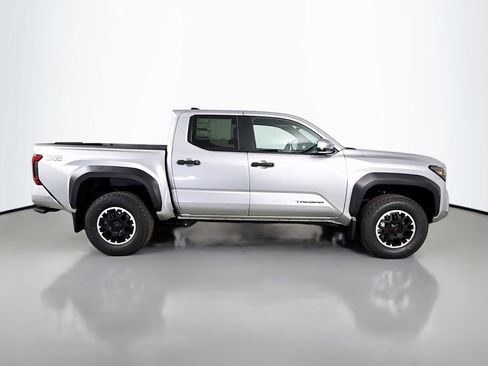 New 2026 Toyota Tacoma TRD Off-Road AWD/4WD image 9