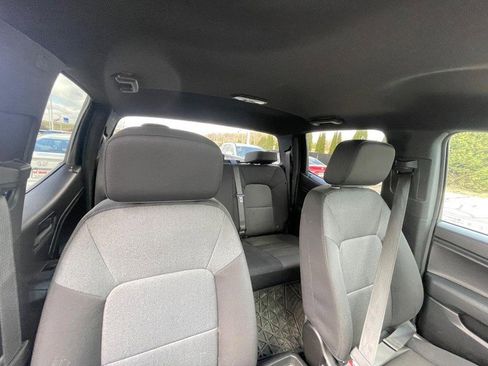 Used 2023 Chevrolet Colorado W/T image 3