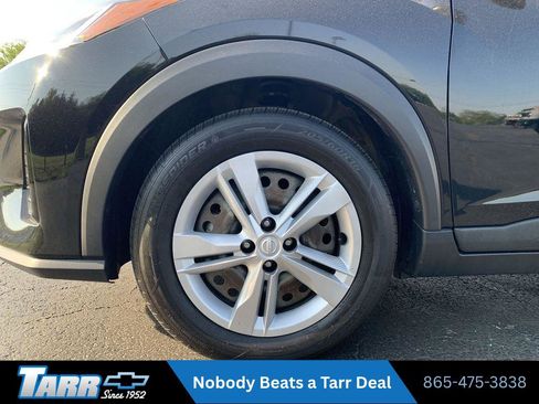 Used 2022 Nissan Kicks S FWD image 18