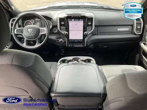Used 2024 RAM 2500 Big Horn w/ Sport Appearance Package AWD/4WD image 3