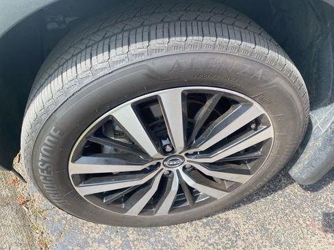 Used 2024 Nissan Pathfinder Platinum w/ Cargo Package image 37