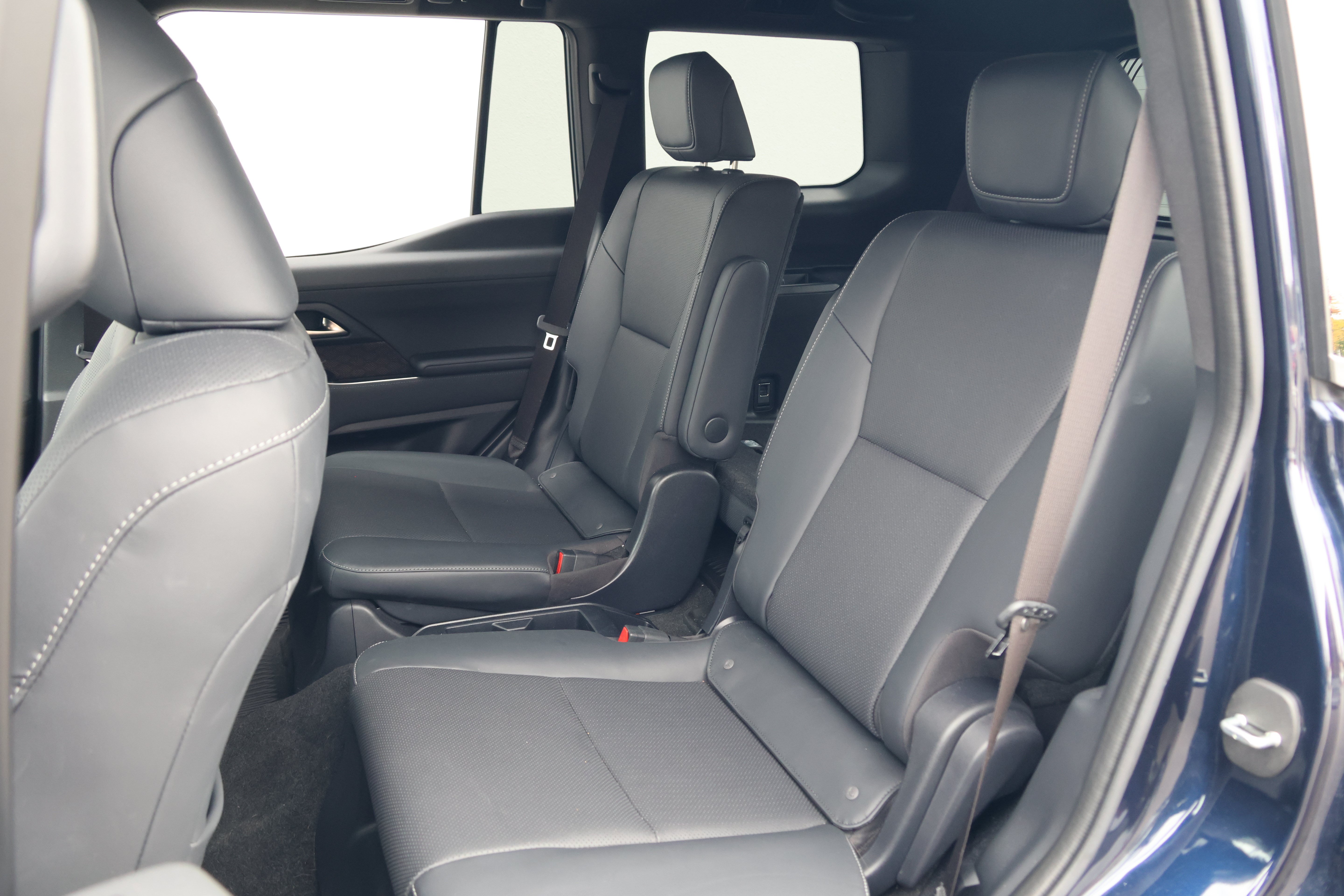 Used 2024 Lexus GX 550 w/ Accessory Package (2T) AWD/4WD image 38